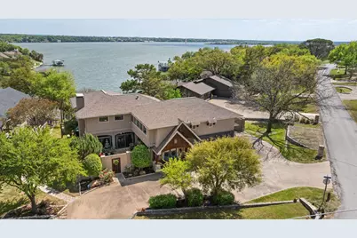 3901 Crescent Drive, Granbury, TX 76049 - Photo 1