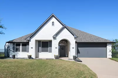 622 Elizabeth Place, Weatherford, TX 76086 - Photo 2