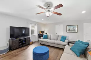 2413 Meadow Vw, Bedford, TX 76021 - Photo 4