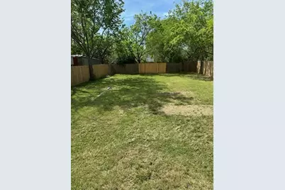 313 N Wood Street, Denton, TX 76209 - Photo 4