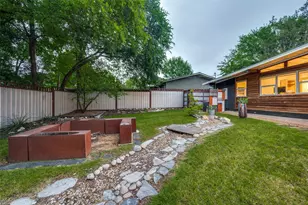 8719 Stanwood Dr, Dallas, TX 75228 - Photo 32