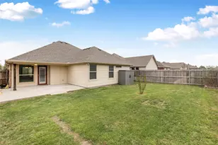 133 Cherokee St, Greenville, TX 75402 - Photo 26