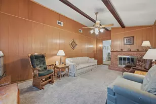 704 Abney St, Whitesboro, TX 76273 - Photo 16