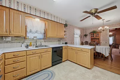 704 Abney Street, Whitesboro, TX 76273 - Photo 10