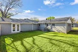 201 Olive St, Hurst, TX 76053 - Photo 36