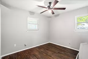 201 Olive St, Hurst, TX 76053 - Photo 22