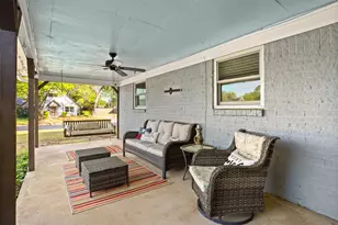 201 Olive St, Hurst, TX 76053 - Photo 8