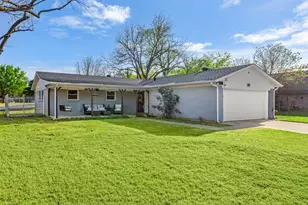 201 Olive St, Hurst, TX 76053 - Photo 2