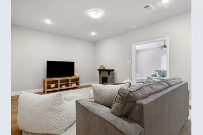 1660 Coventry Court, Farmers Branch, TX 75234 - Photo 26