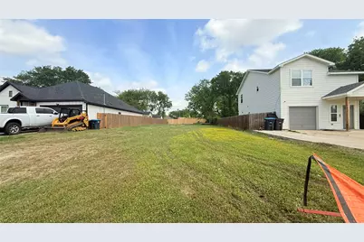 4803 Fitzhugh Avenue, Fort Worth, TX 76105 - Photo 1