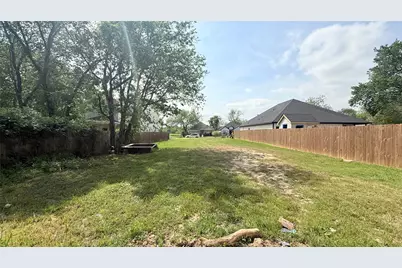 4803 Fitzhugh Avenue, Fort Worth, TX 76105 - Photo 6
