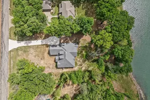 1014 Deep Water Cove, Corsicana, TX 75109 - Photo 40