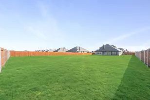 12709 Caliber Dr, Godley, TX 76044 - Photo 38