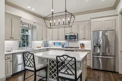 2705 Welborn Street, Dallas, TX 75219 - Photo 2