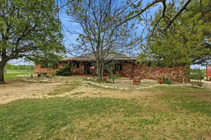 10965 Swafford Rd, Justin, TX 76247 - Photo 4