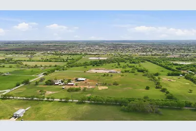 10965 Swafford Road, Justin, TX 76247 - Photo 20