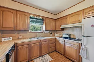 619 W Hayes St, Savoy, TX 75479 - Photo 12