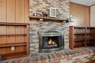 619 W Hayes St, Savoy, TX 75479 - Photo 6