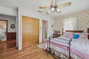 619 W Hayes St, Savoy, TX 75479 - Photo 16