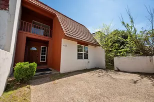 2229 Seville Ct, Dalworthington Gardens, TX 76013 - Photo 4