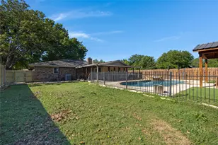 439 S Snyder Ave, Justin, TX 76247 - Photo 30