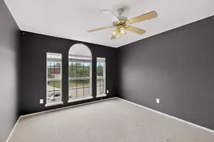 1012 Muscadine Vine St, Crowley, TX 76036 - Photo 26