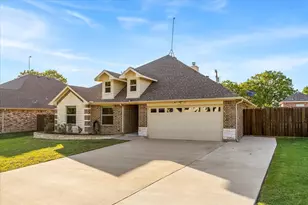 2808 Rodeo Dr, Quinlan, TX 75474 - Photo 2