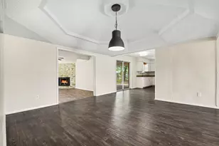 4402 Sweetbriar Dr, Garland, TX 75042 - Photo 6