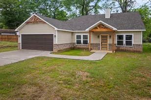 226 Moreland, Pittsburg, TX 75686 - Photo 2