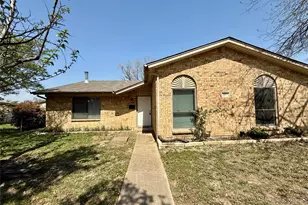 2107 Rockwood Dr, Carrollton, TX 75007 - Photo 1