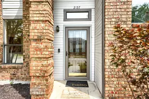 2157 Falcon Ridge Dr, Carrollton, TX 75010 - Photo 2