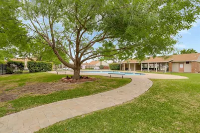 2018 Embassy Way, Carrollton, TX 75006 - Photo 26