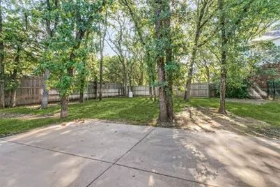 2930 Willow Creek Drive, Grapevine, TX 76051 - Photo 24