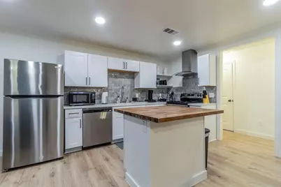 921 S Waverly Drive, Dallas, TX 75208 - Photo 2