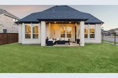 1812 McDougall Creek, Van Alstyne, TX 75495 - Photo 4