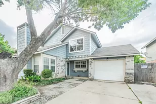 4633 Waterway Dr N, Fort Worth, TX 76137 - Photo 2