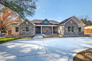 1809 Bluebonnet Ave, Denison, TX 75020 - Photo 1