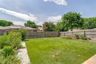 2416 Heather Hill Ln, Plano, TX 75075 - Photo 6