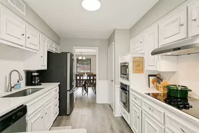 2416 Heather Hill Lane, Plano, TX 75075 - Photo 12
