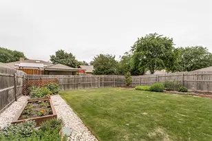 2416 Heather Hill Ln, Plano, TX 75075 - Photo 22