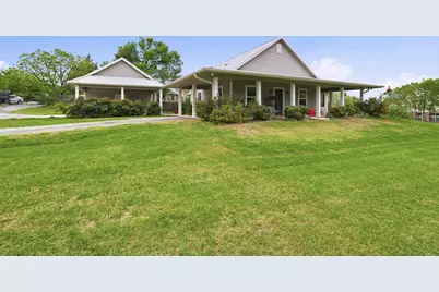 1101 N State Street, Decatur, TX 76234 - Photo 2
