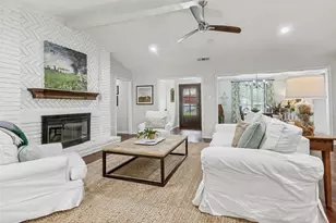 8005 Westover Dr, Dallas, TX 75231 - Photo 2