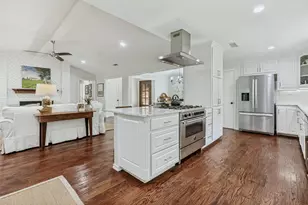 8005 Westover Dr, Dallas, TX 75231 - Photo 8