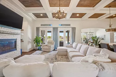 2009 Tree Top Court, Granbury, TX 76049 - Photo 8