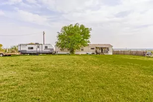 297 Lone Tree Ln, Decatur, TX 76234 - Photo 20