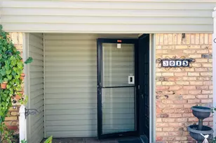 3013 Carolyn Ct, Bedford, TX 76021 - Photo 2