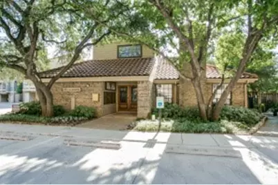 5200 Martel Avenue #33C, Dallas, TX 75206 - Photo 2