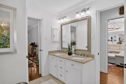 3228 Grantwood Drive, Dallas, TX 75229 - Photo 22