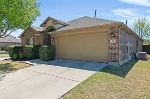 431 Paddock Ln, Celina, TX 75009 - Photo 4