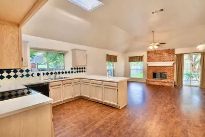 703 Glenwood Court, McKinney, TX 75071 - Photo 6